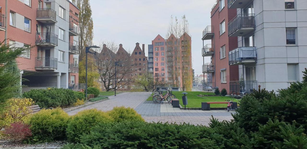 Apartament Pod Trzema Niebieskimi Kaczorami Apartamento Gdańsk Exterior foto